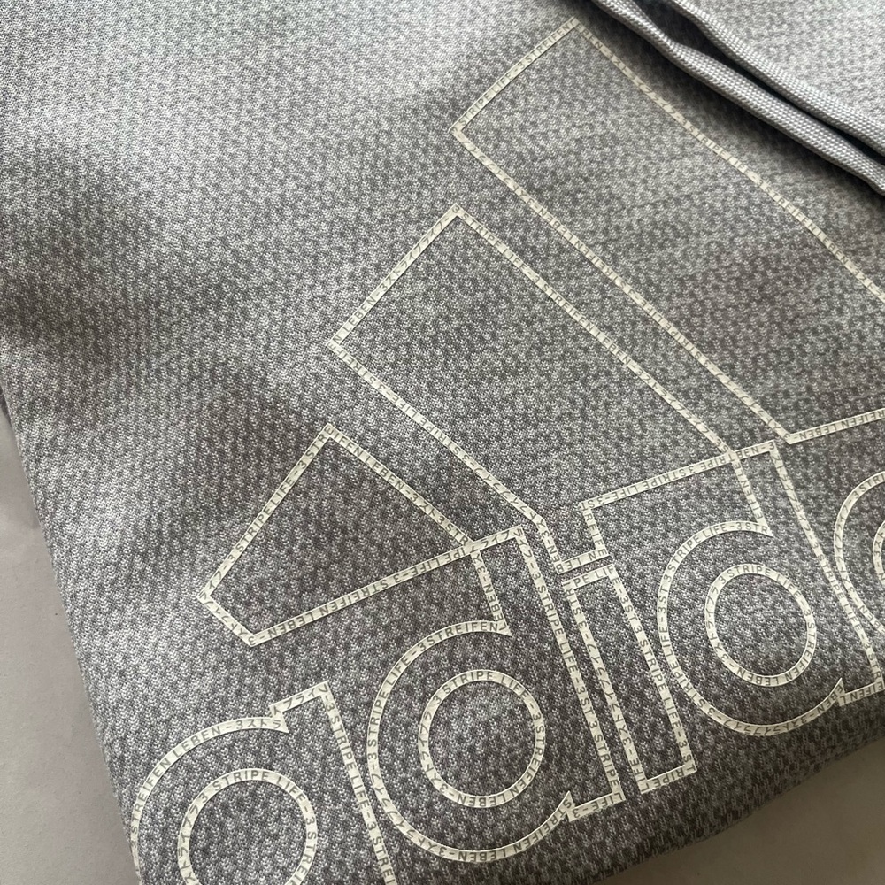 Adidas CLIMAWARM Pullover hoodie in grey!